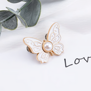 ✨4 Kpl irrotettavat perhosnapit🦋